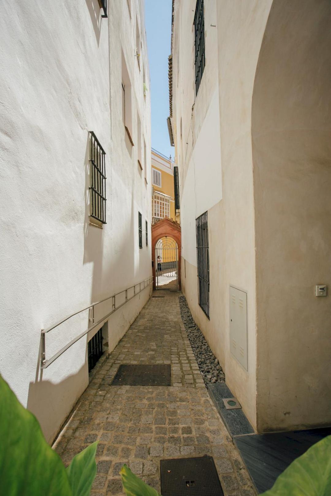 Ferienwohnung Attic With Terrace- 1Bd 1Bth- Corral Del Rey Sevilla Exterior foto
