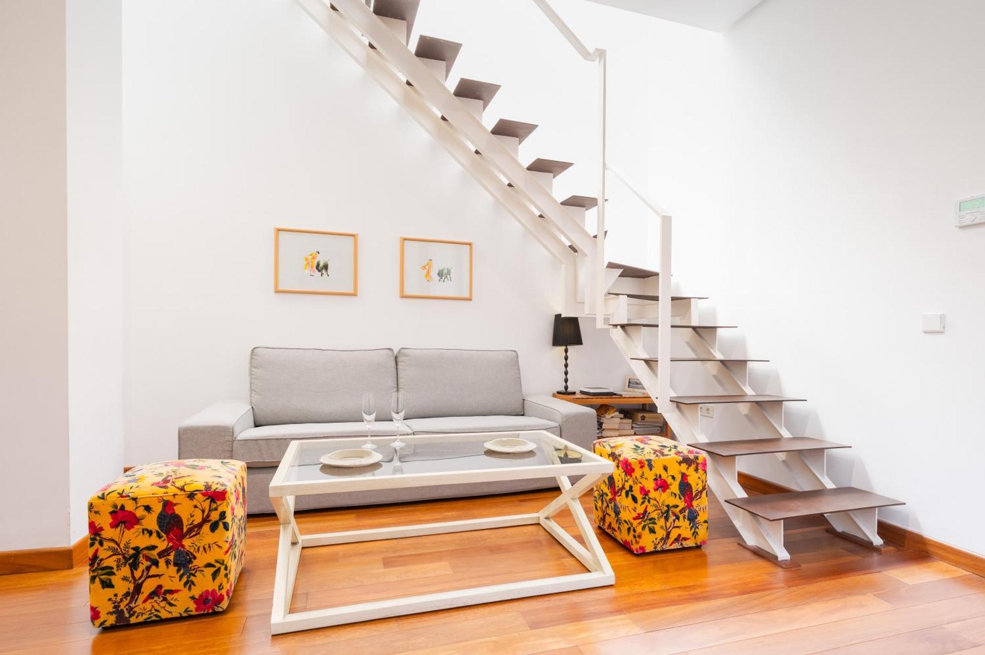 Ferienwohnung Attic With Terrace- 1Bd 1Bth- Corral Del Rey Sevilla Exterior foto